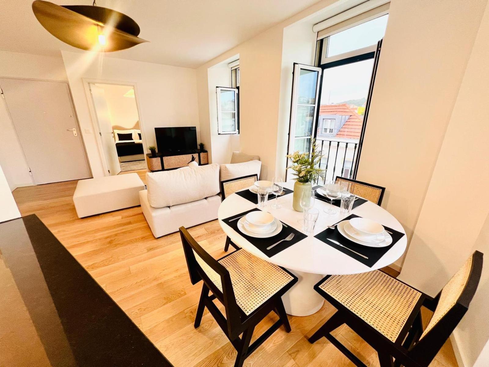 Lisbon Pink House Beautiful 2 Bedroom Flat In City Center Exterior foto