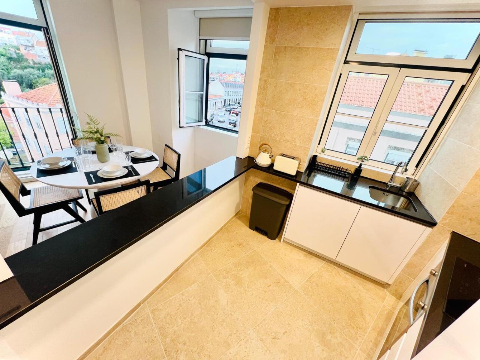 Lisbon Pink House Beautiful 2 Bedroom Flat In City Center Exterior foto