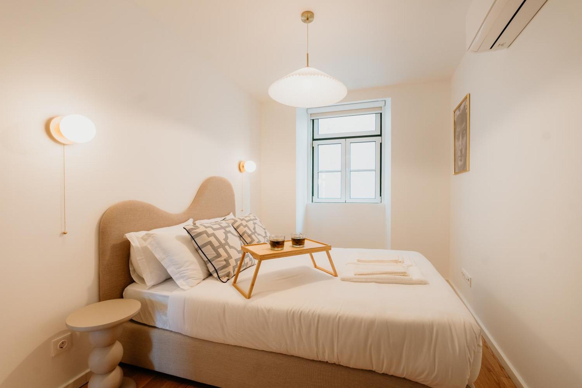 Lisbon Pink House Beautiful 2 Bedroom Flat In City Center Exterior foto