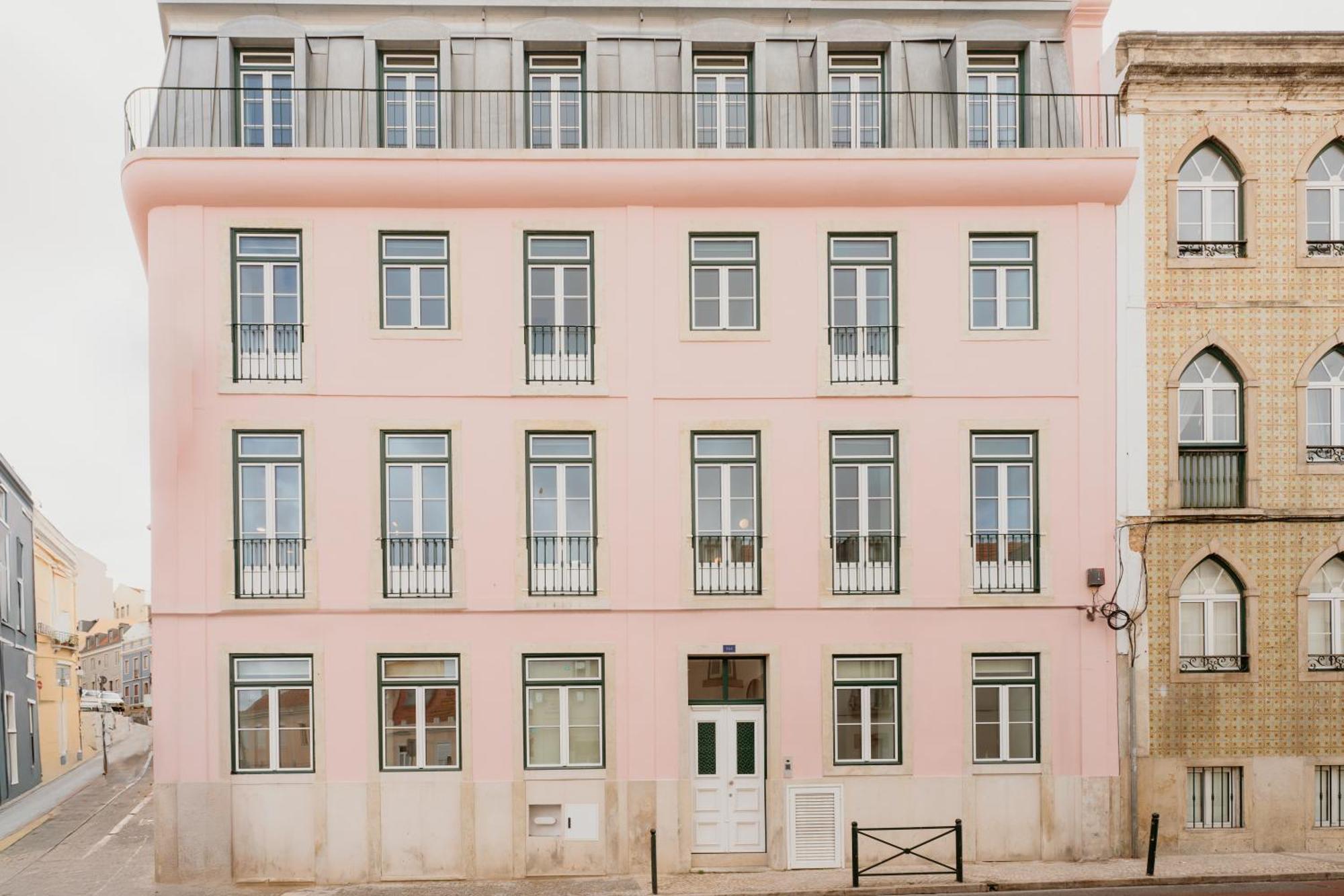 Lisbon Pink House Beautiful 2 Bedroom Flat In City Center Exterior foto
